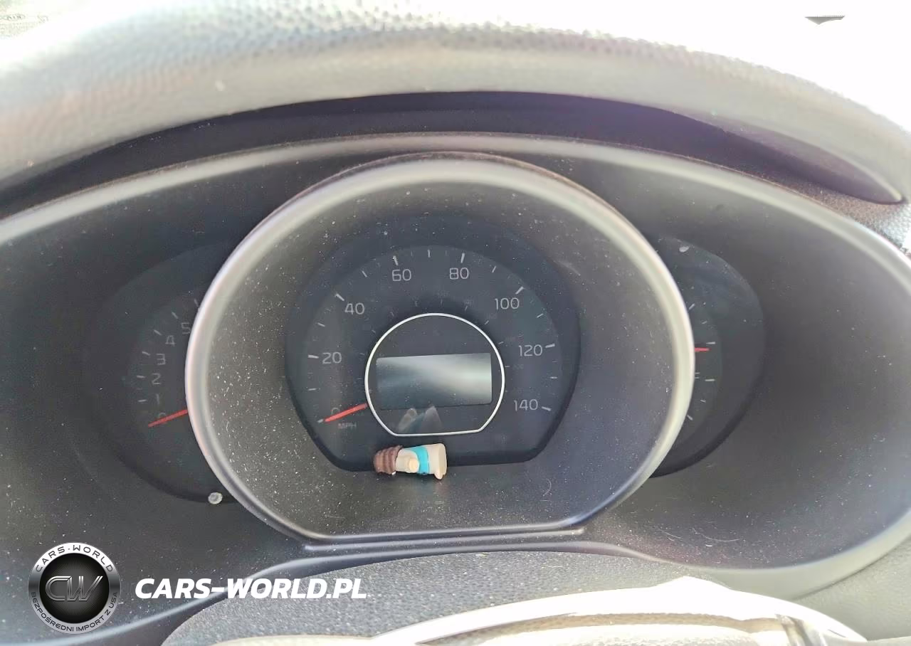 2019 Kia Soul + VIN:KNDJP3A50K7631272 - 9