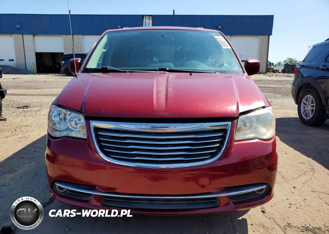 2014 Chrysler Town & Country Touring VIN:2C4RC1BGXER398829 - 5