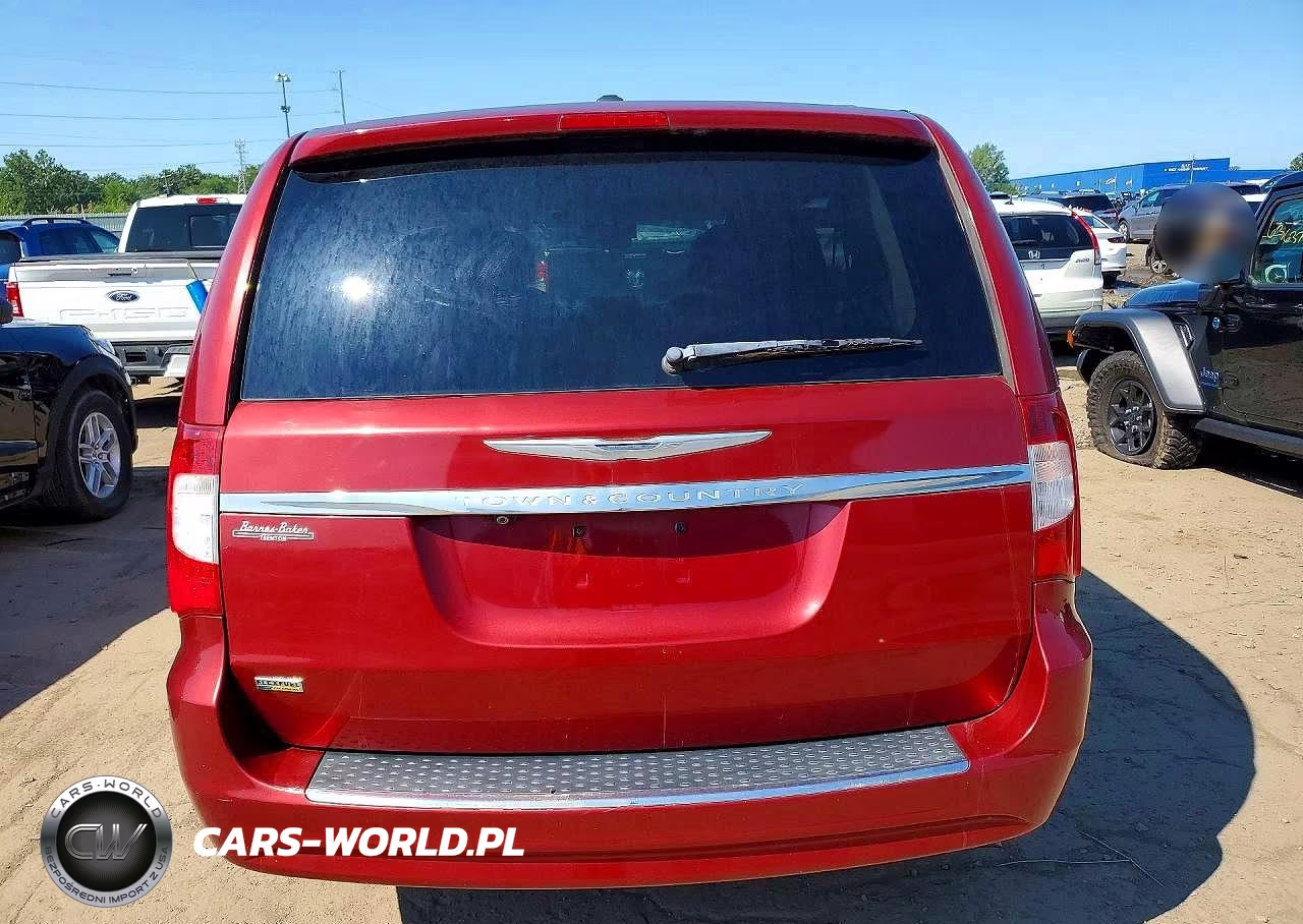 2014 Chrysler Town & Country Touring VIN:2C4RC1BGXER398829 - 6