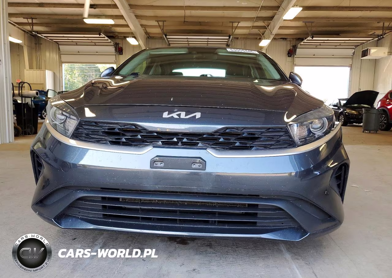 2023 Kia Forte Lxs VIN:3KPF24AD5PE512755 - 5