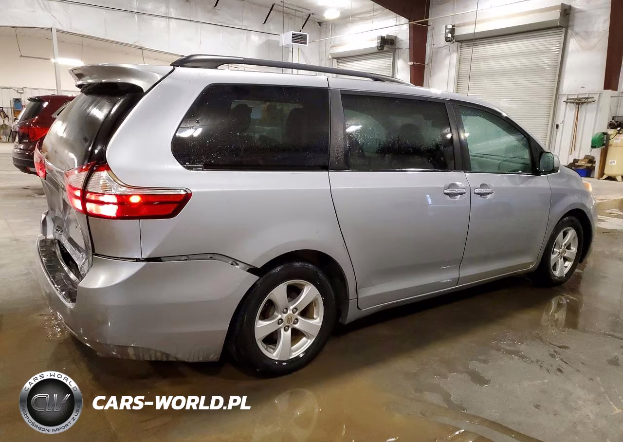 2016 Toyota Sienna Xle 8-Passenger VIN:5TDYK3DC7GS700883 - 3
