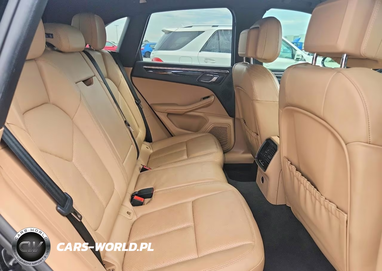 2020 Porsche Macan VIN:WP1AA2A57LLB09810 - 11