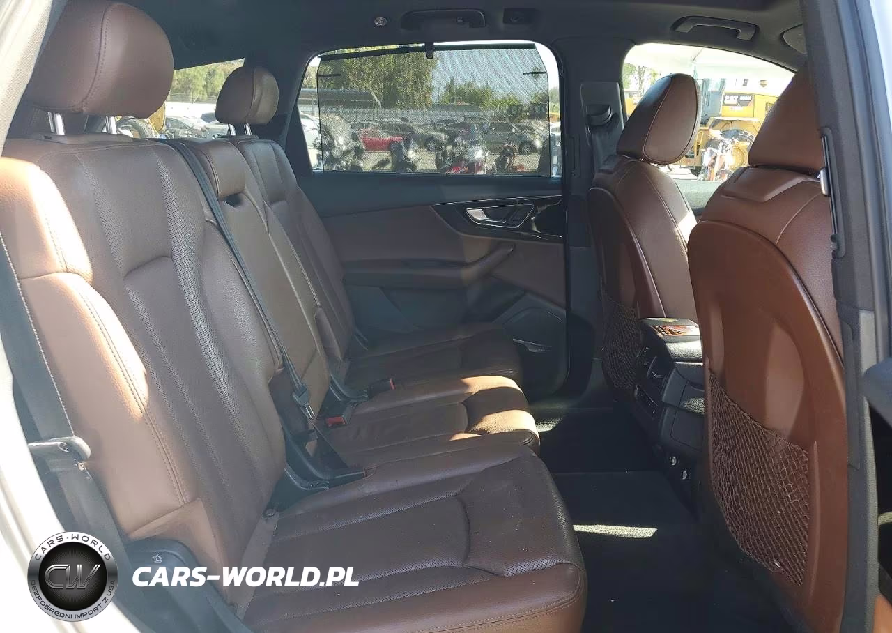2018 Audi Q7 Premium Plus VIN:WA1LAAF74JD000253 - 11
