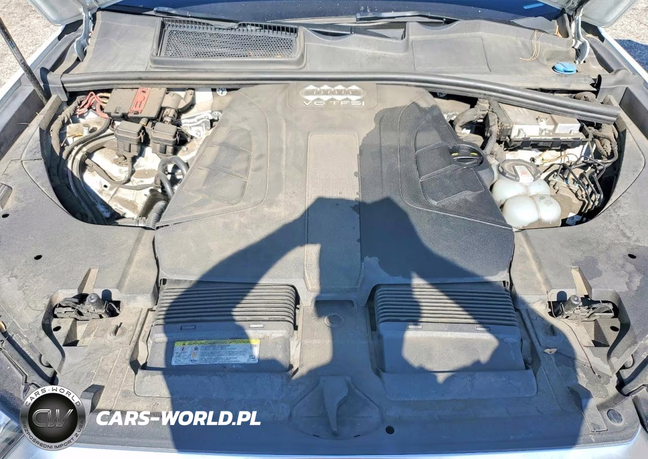 2018 Audi Q7 Premium Plus VIN:WA1LAAF74JD000253 - 12