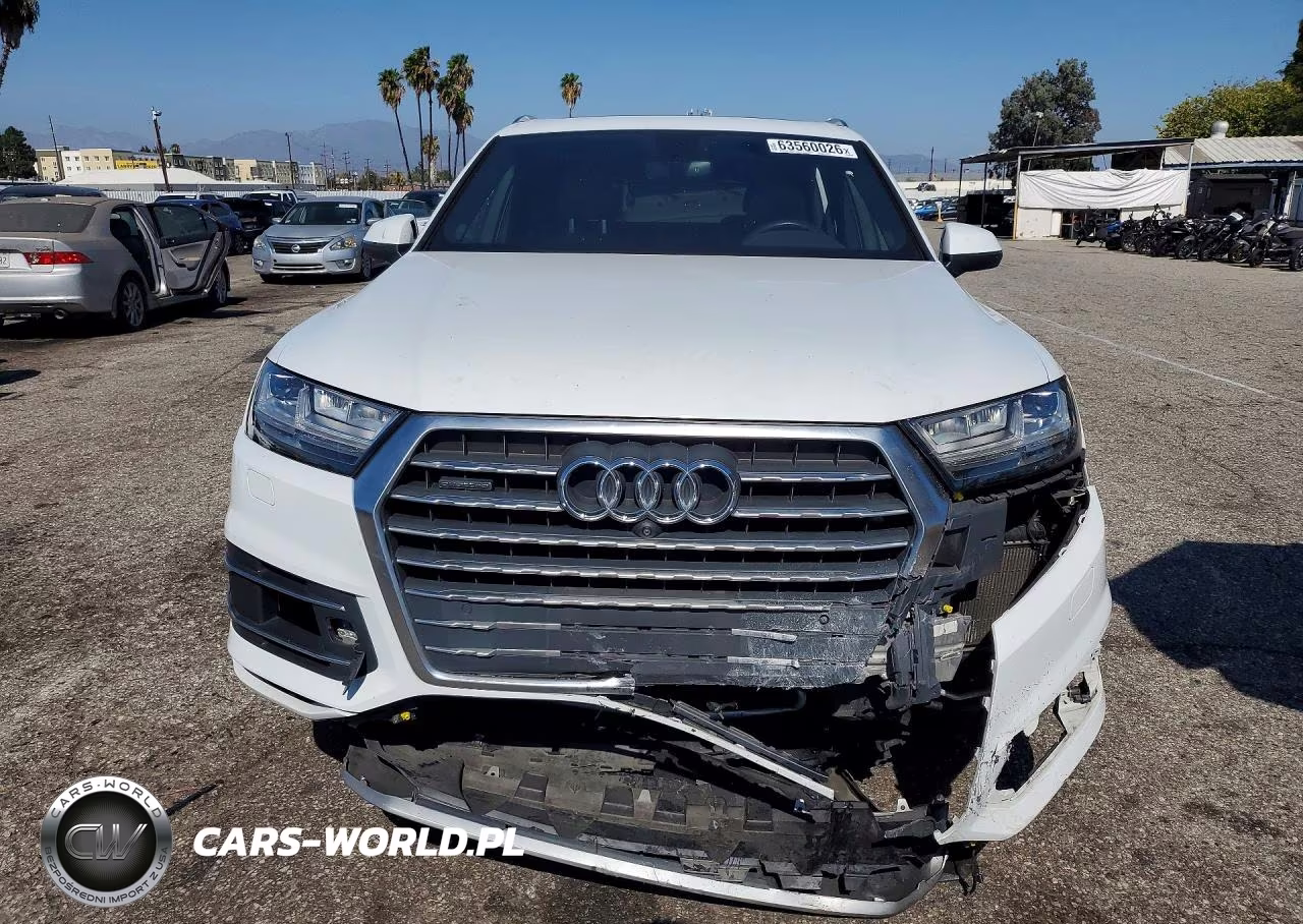 2018 Audi Q7 Premium Plus VIN:WA1LAAF74JD000253 - 5