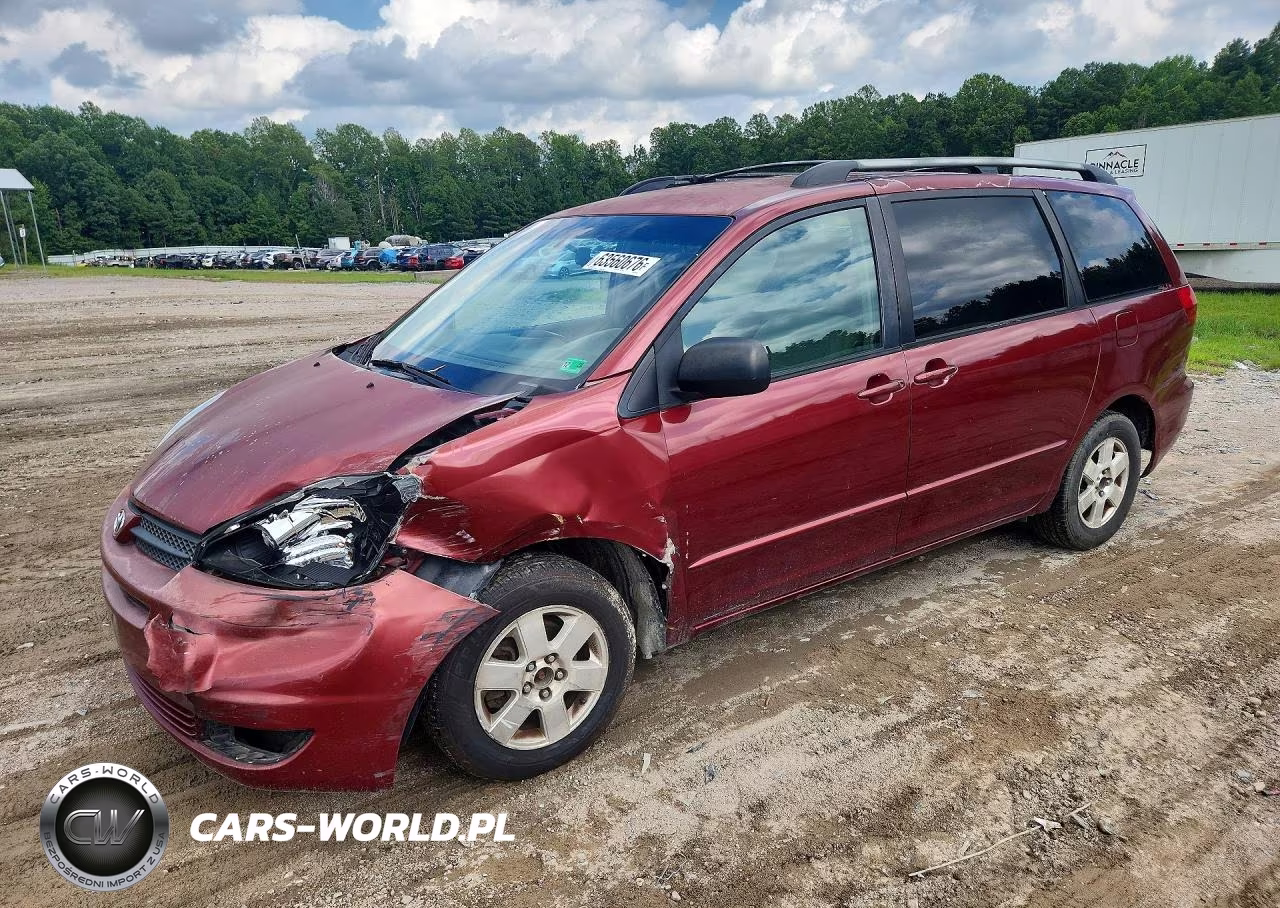2004 Toyota Sienna Le 7 Passenger