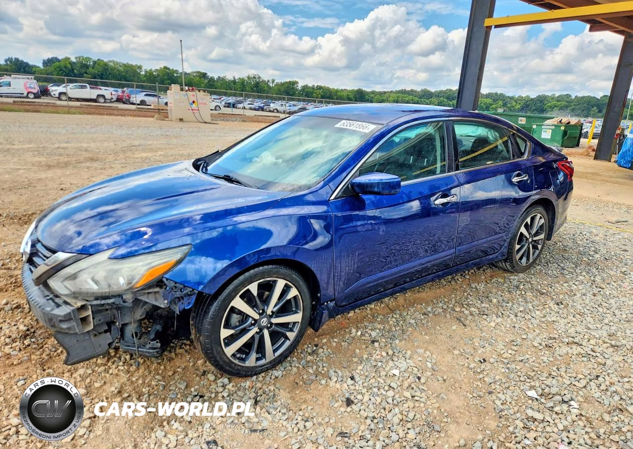 2017 Nissan Altima 2.5 Sr – zdjęcie 1 z 13