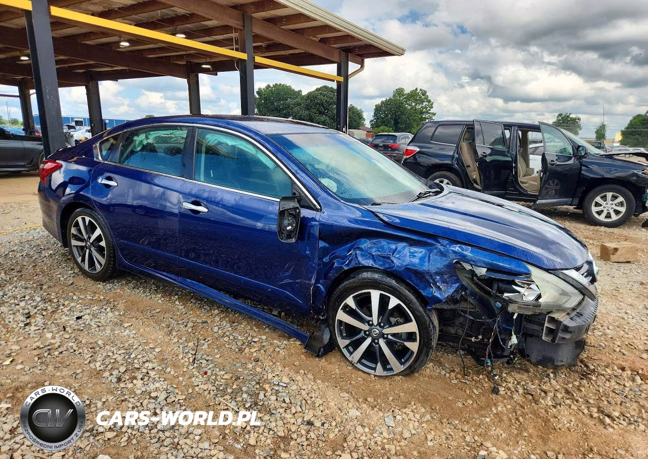 2017 Nissan Altima 2.5 Sr VIN:1N4AL3AP1HC498427 - 4