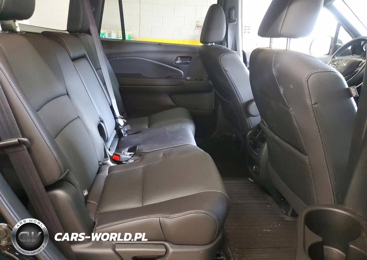 2021 Honda Passport Touring VIN:5FNYF8H91MB017383 - 11