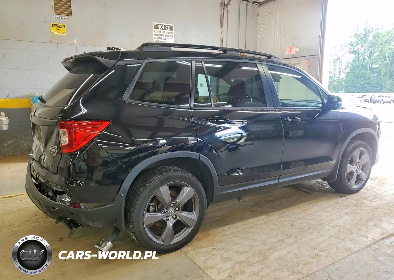 2021 Honda Passport Touring VIN:5FNYF8H91MB017383 - 3