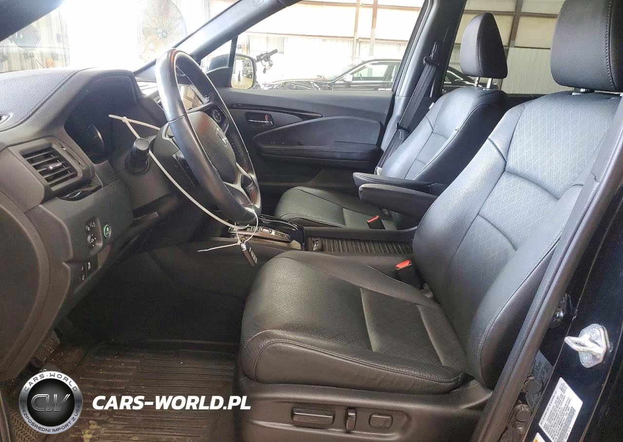 2021 Honda Passport Touring VIN:5FNYF8H91MB017383 - 7
