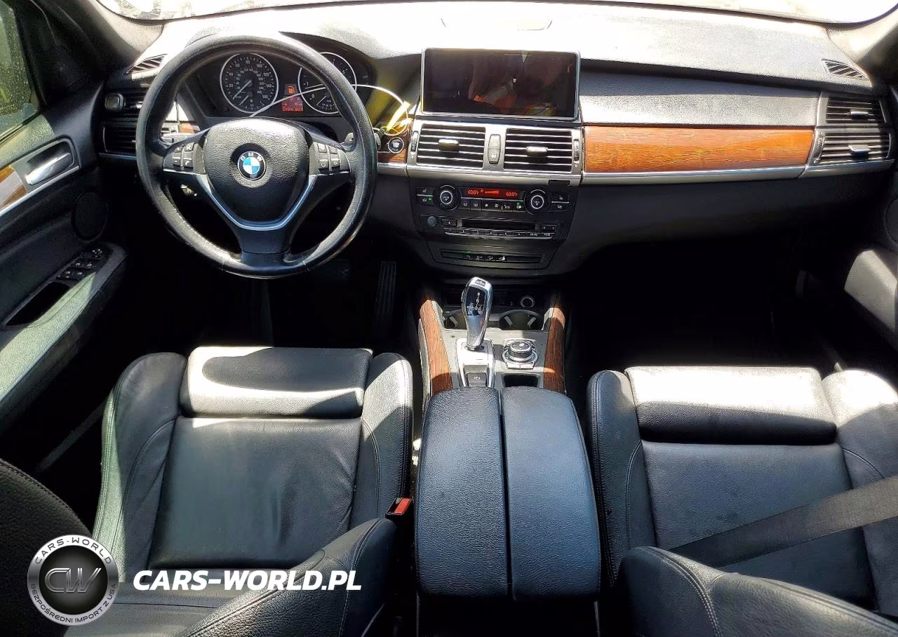 2011 BMW X5 xDrive50I VIN:5UXZV8C55BL418892 - 8