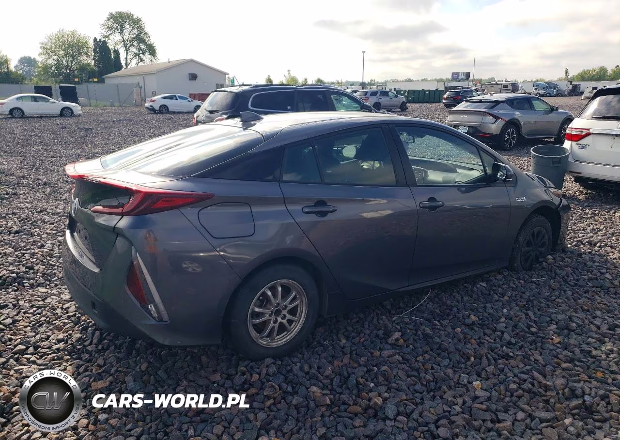 2022 Toyota Prius Prime Le VIN:JTDKAMFP0N3211741 - 3