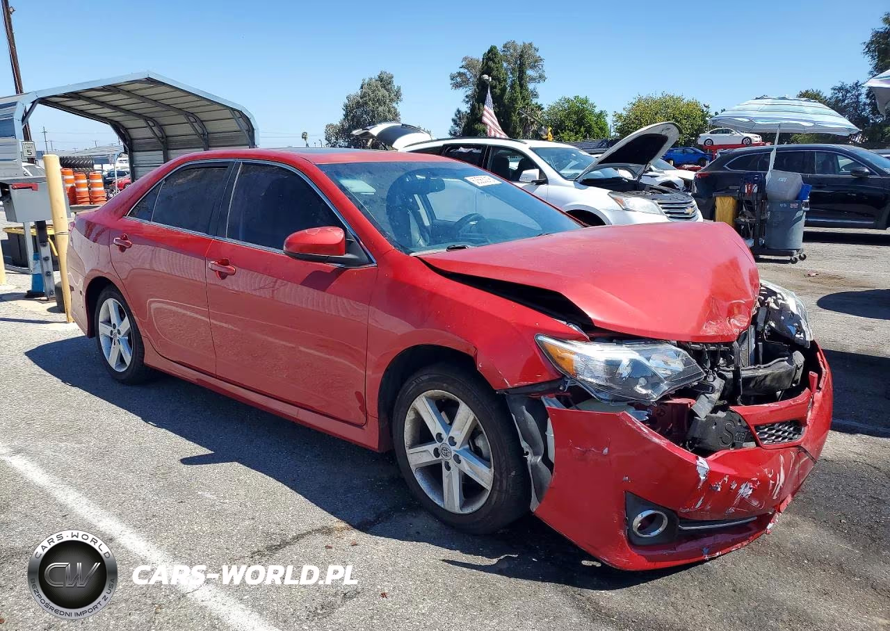 2013 Toyota Camry Se VIN:4T1BF1FKXDU650941 - 4