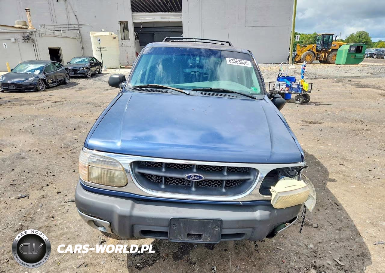 2000 Ford Explorer Xlt VIN:1FMZU83P4YZC12132 - 5