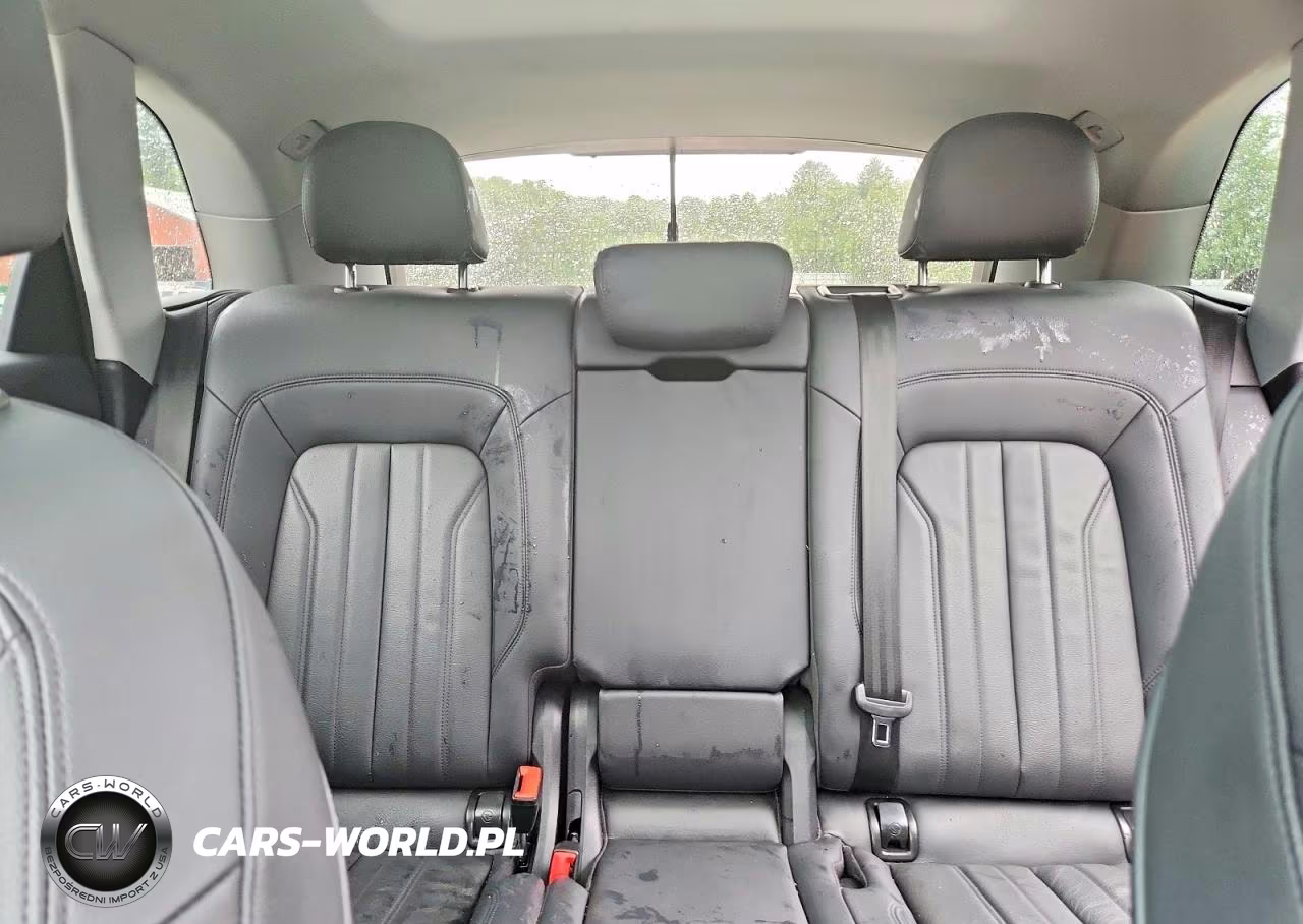 2020 Audi Q5 Premium VIN:WA1ANAFY9L2058460 - 10
