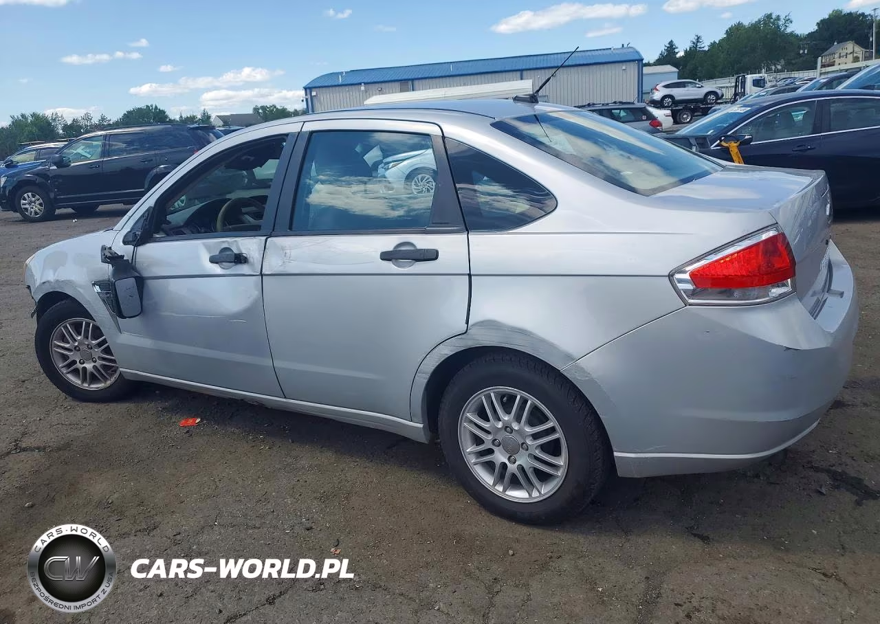 2008 Ford Focus Se VIN:1FAHP35N58W230572 - 2