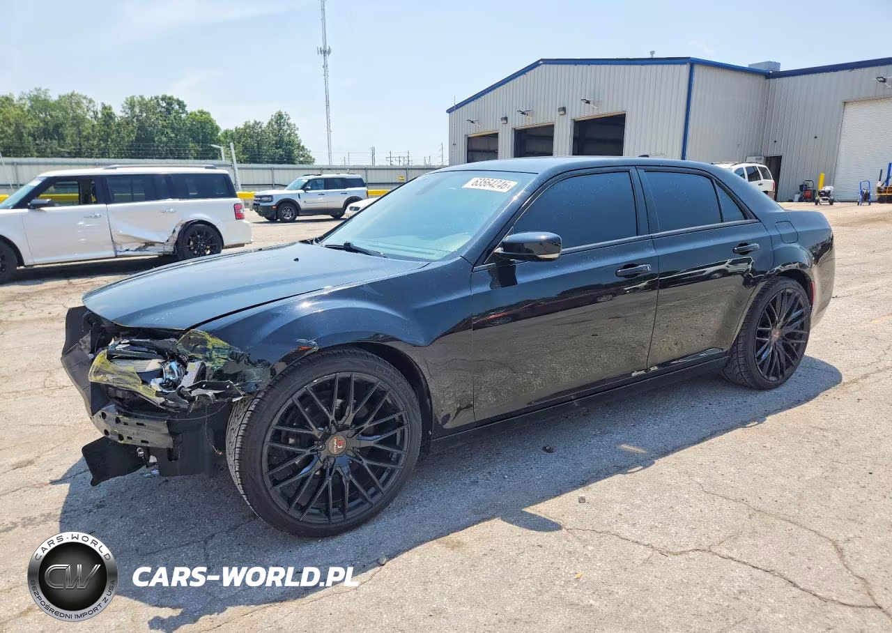 2017 Chrysler 300 S – zdjęcie 1 z 13