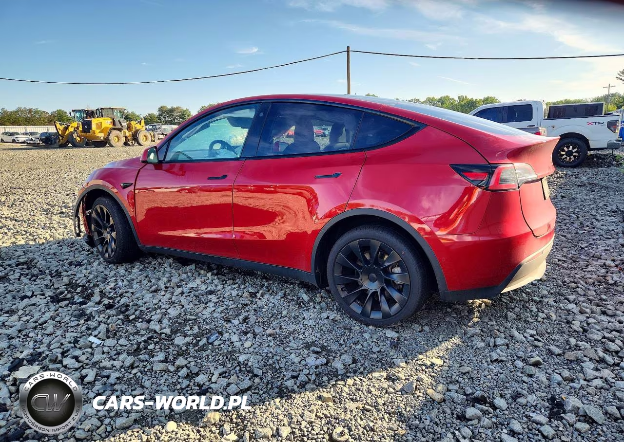 2022 Tesla Model Y VIN:7SAYGDEE2NA021967 - 2