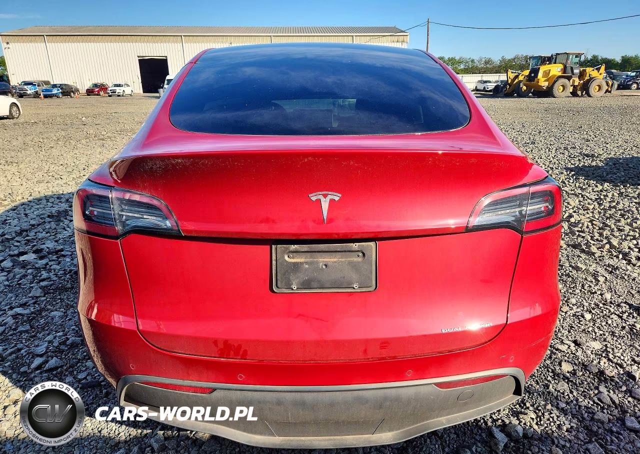 2022 Tesla Model Y VIN:7SAYGDEE2NA021967 - 6