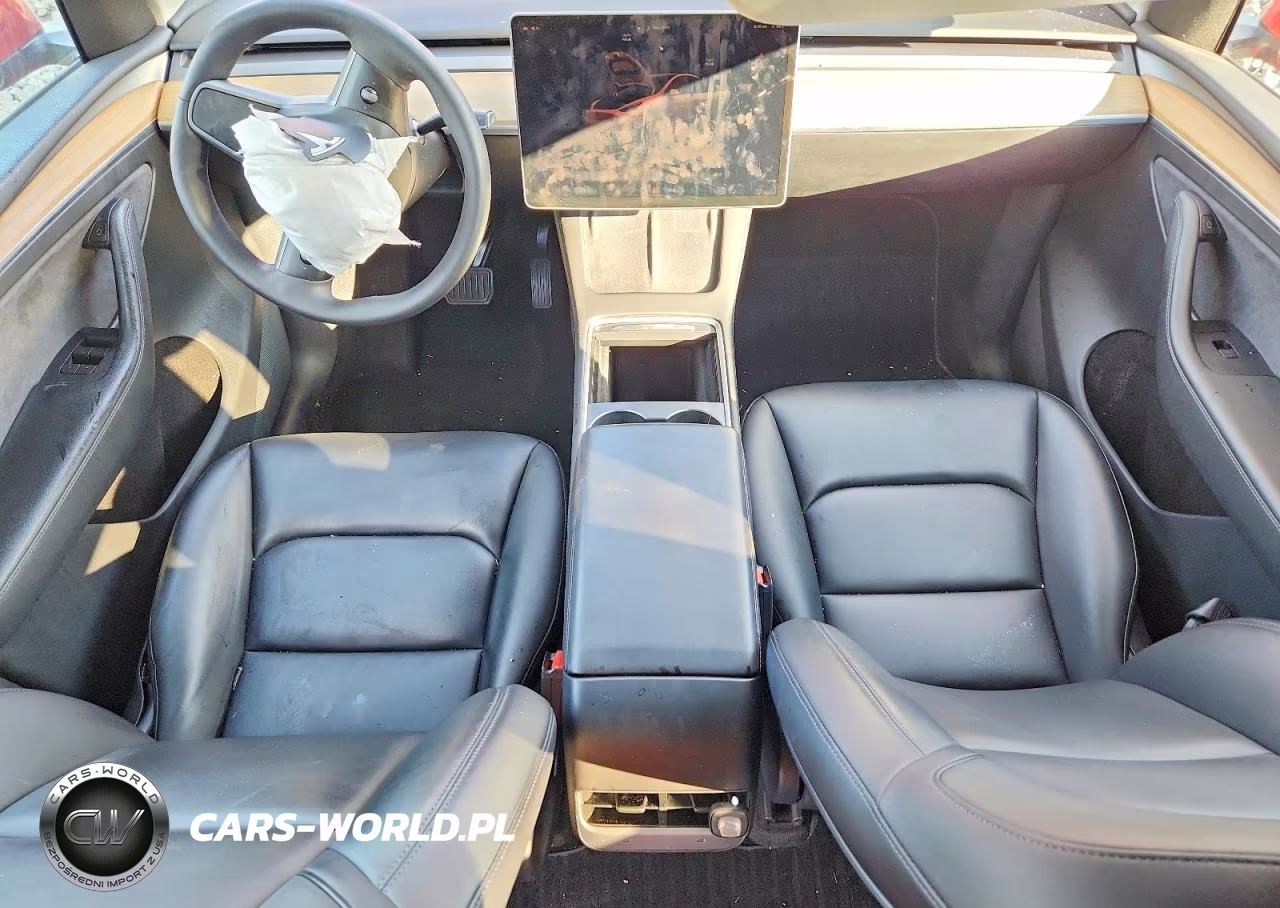 2022 Tesla Model Y VIN:7SAYGDEE2NA021967 - 8