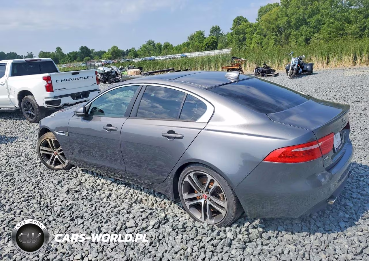 2017 Jaguar Xe Premium VIN:SAJAJ4BV1HA950487 - 2