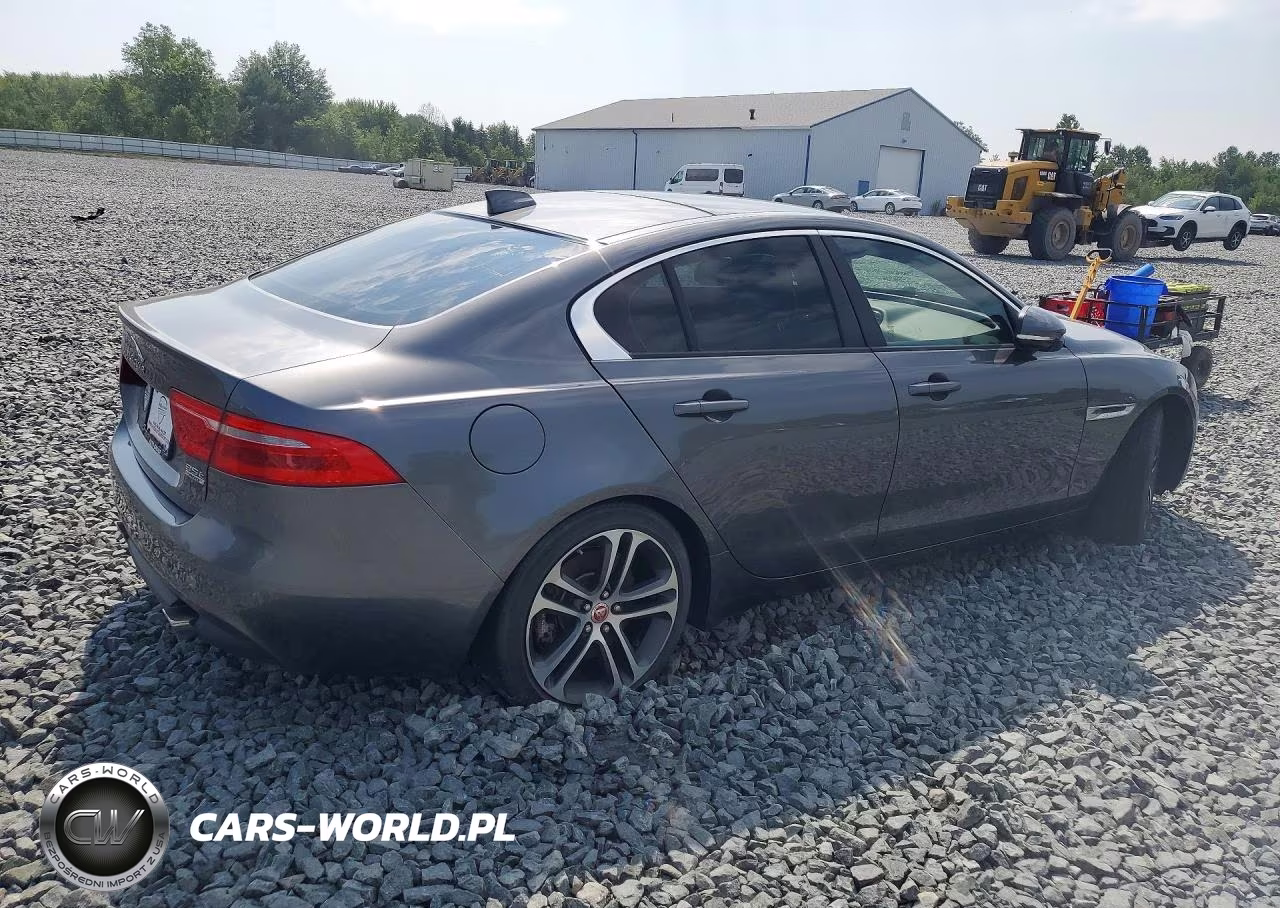 2017 Jaguar Xe Premium VIN:SAJAJ4BV1HA950487 - 3
