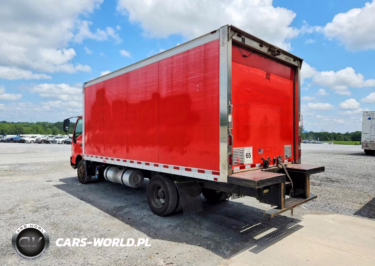 2017 Hino 195 Box Truck VIN:JHHSDM2H2HK005737 - 2