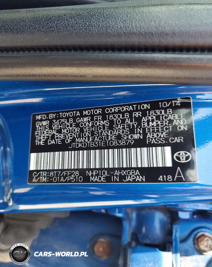 2014 Toyota Prius C Three VIN:JTDKDTB31E1083879 - 13
