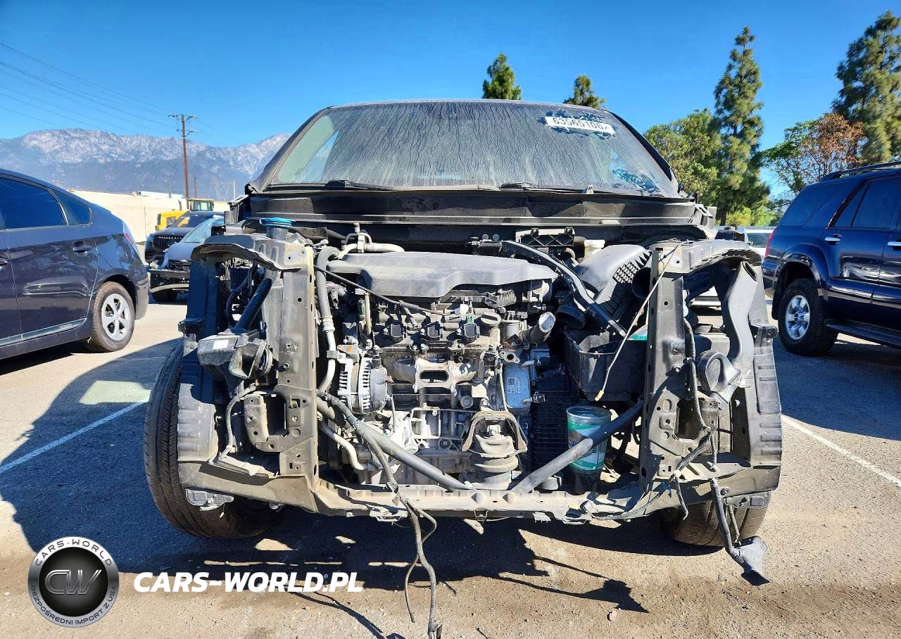 2018 Honda Pilot Touring VIN:5FNYF6H93JB044987 - 5