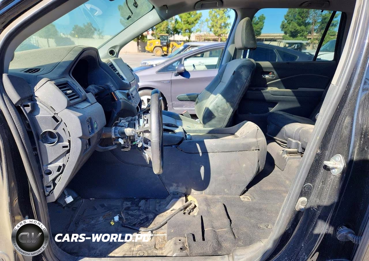 2018 Honda Pilot Touring VIN:5FNYF6H93JB044987 - 7