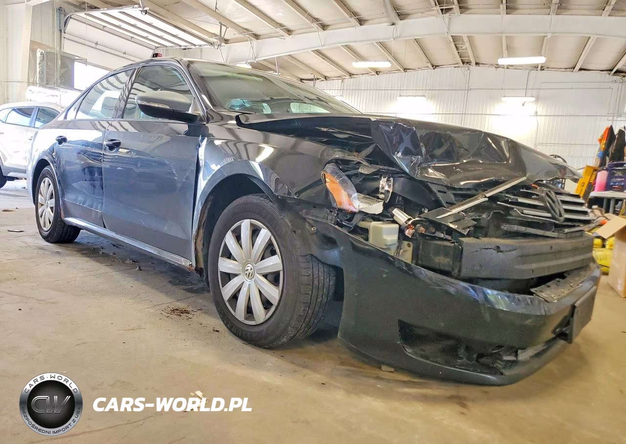 2012 Volkswagen Passat S VIN:1VWAP7A35CC073656 - 4