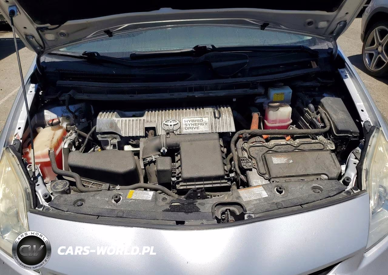 2015 Toyota Prius Two VIN:JTDKN3DU2F0475103 - 11