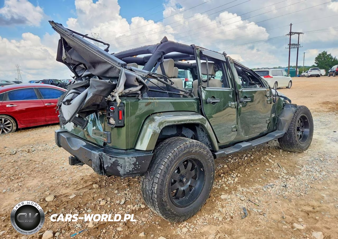 2008 Jeep Wrangler Unlimited Sahara VIN:1J4GB59118L598511 - 3