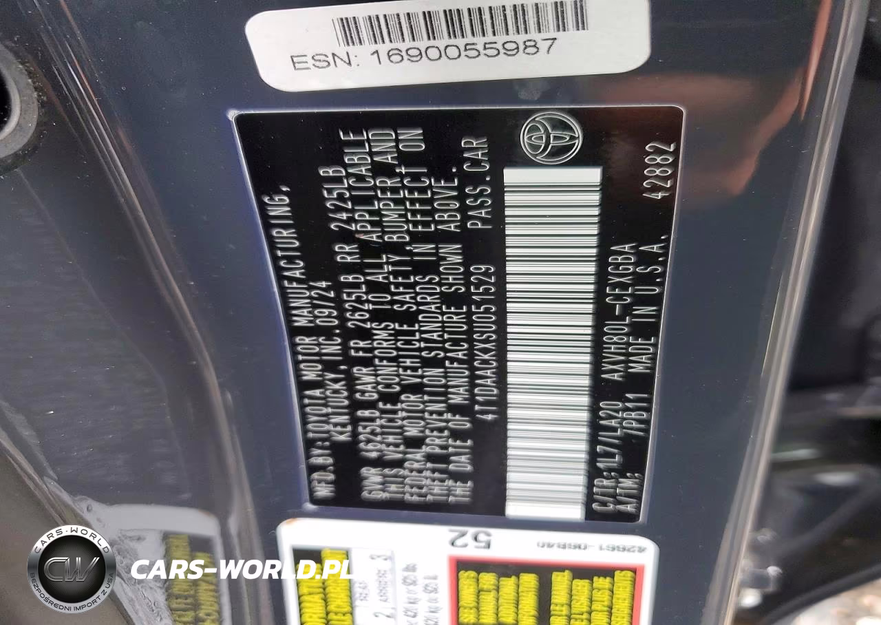 2025 Toyota Camry Xle VIN:4T1DAACKXSU051529 - 12