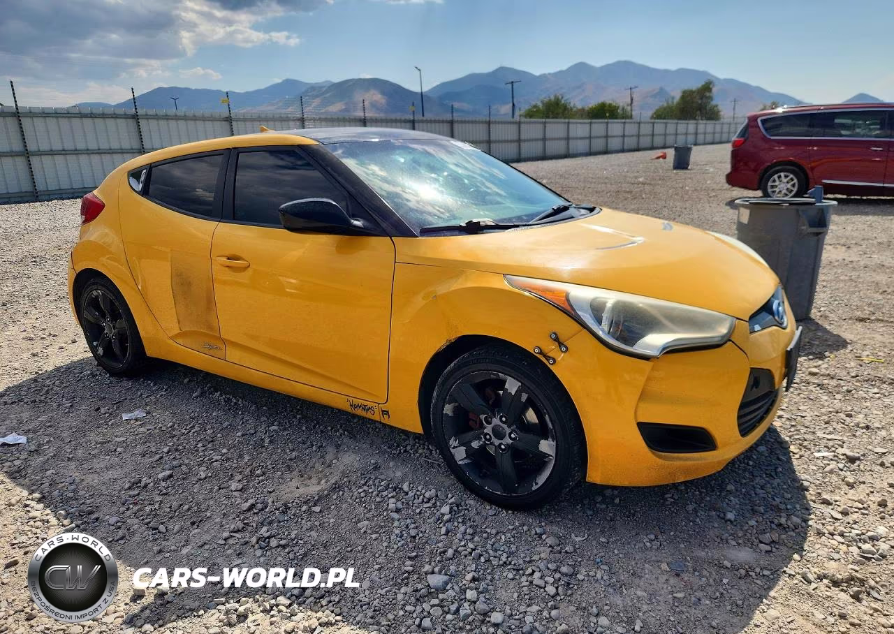 2012 Hyundai Veloster Base VIN:KMHTC6AD4CU021046 - 4