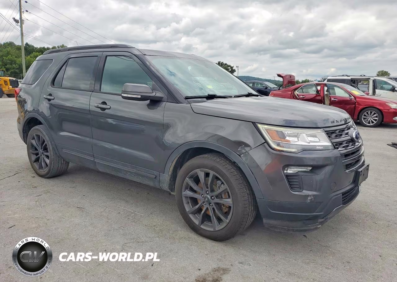 2018 Ford Explorer Xlt VIN:1FM5K8D86JGC39636 - 4