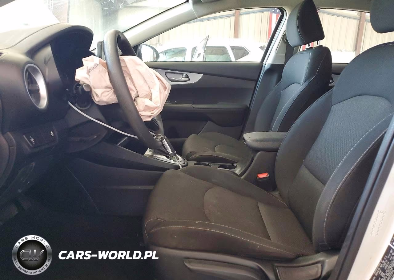 2024 Kia Forte Lxs VIN:3KPF24ADXRE835573 - 7