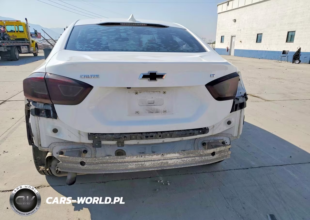 2017 Chevrolet Cruze Lt VIN:1G1BE5SM0H7228552 - 6