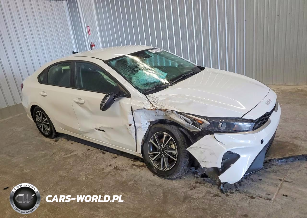 2023 Kia Forte Lxs VIN:3KPF24AD3PE591908 - 4