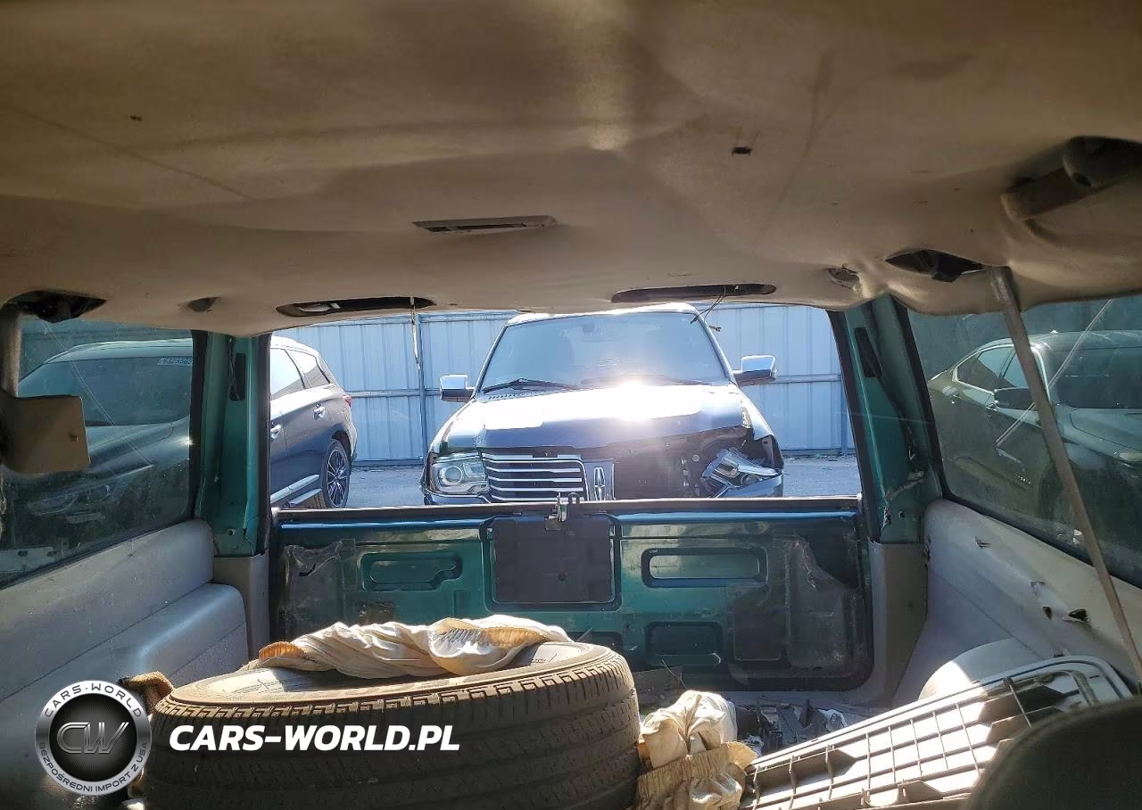 1995 Chevrolet Tahoe K1500 VIN:3GNEK18K4SG109868 - 10