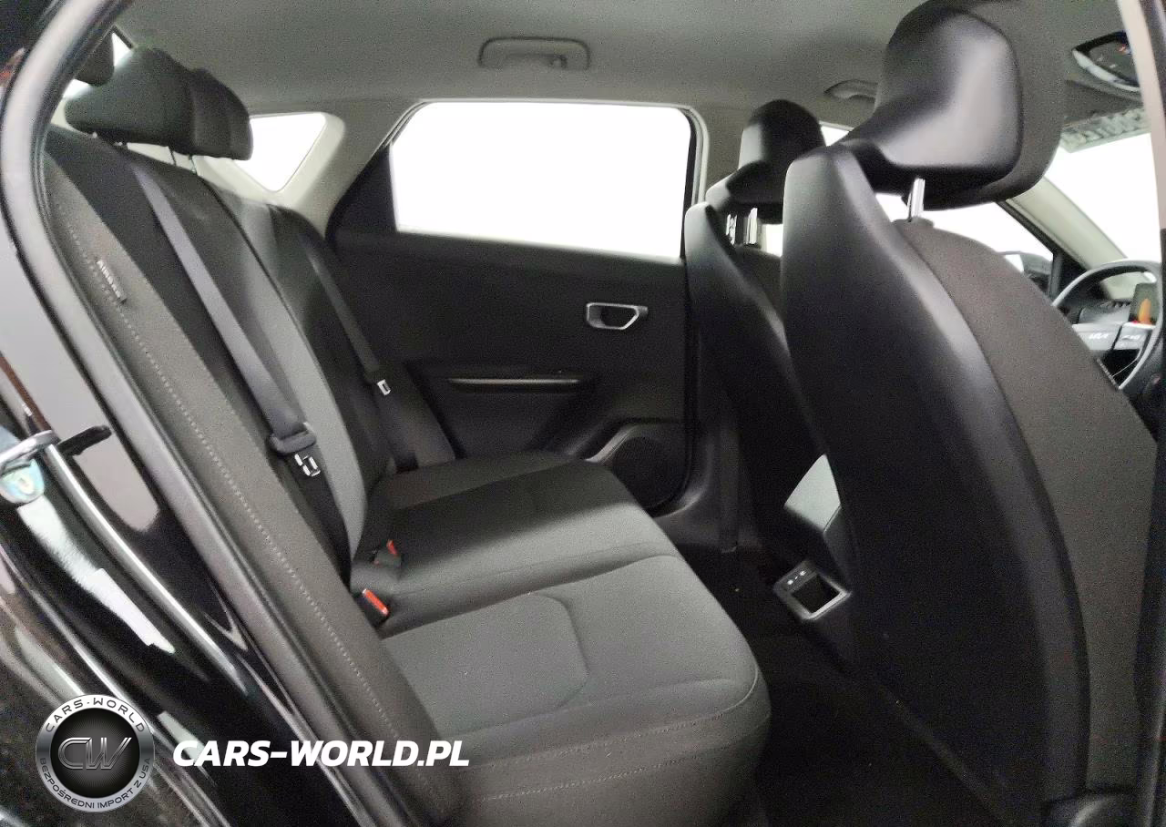 2026 Kia K4 Lxs VIN:3KPFT4DE8TE305904 - 10