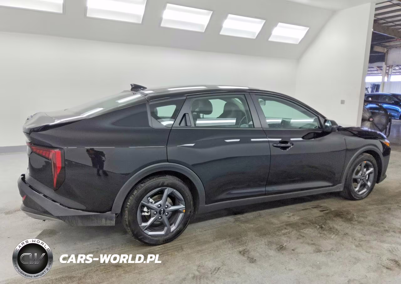 2026 Kia K4 Lxs VIN:3KPFT4DE8TE305904 - 3