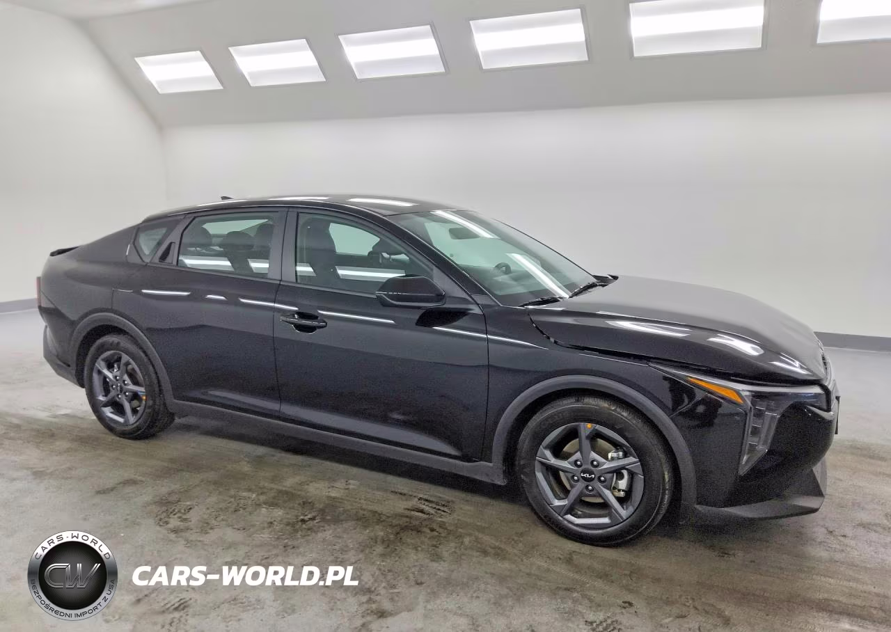 2026 Kia K4 Lxs VIN:3KPFT4DE8TE305904 - 4