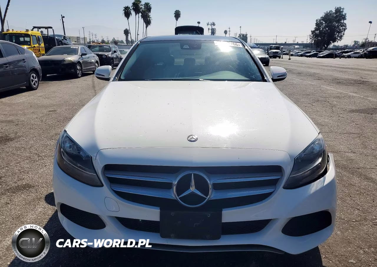 2016 Mercedes-Benz C 300 VIN:55SWF4JBXGU140714 - 5