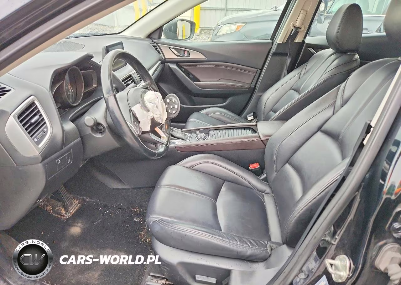 2018 Mazda 3 Touring VIN:3MZBN1V3XJM239764 - 7