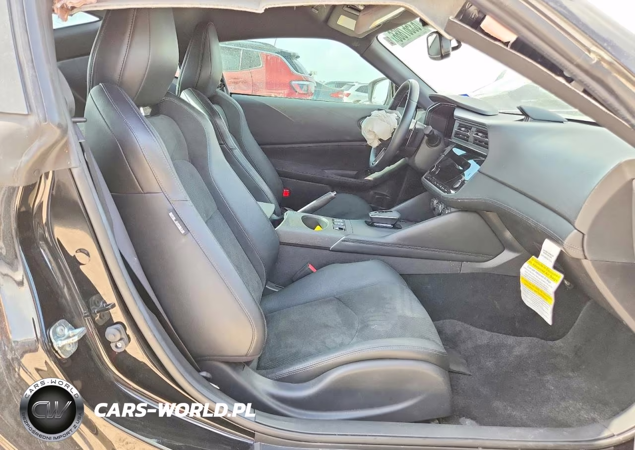 2024 Nissan Z Performance Auto VIN:JN1BZ4BHXRM364332 - 10