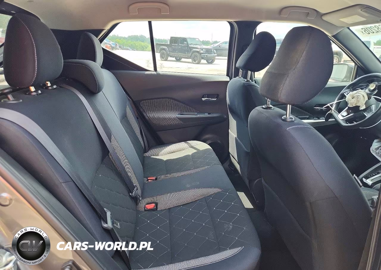 2019 Nissan Kicks Sv VIN:3N1CP5CU7KL470958 - 10