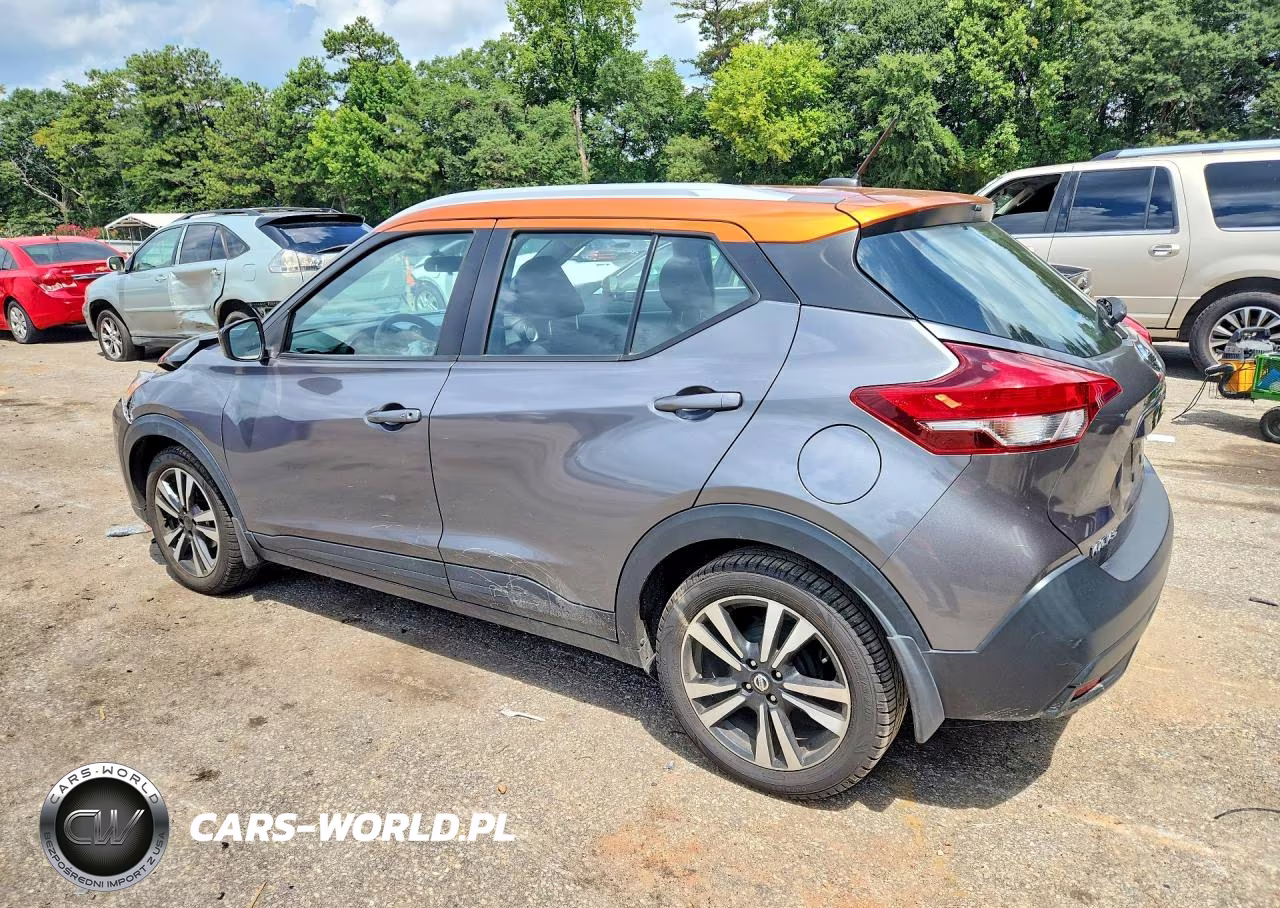 2019 Nissan Kicks Sv VIN:3N1CP5CU7KL470958 - 2
