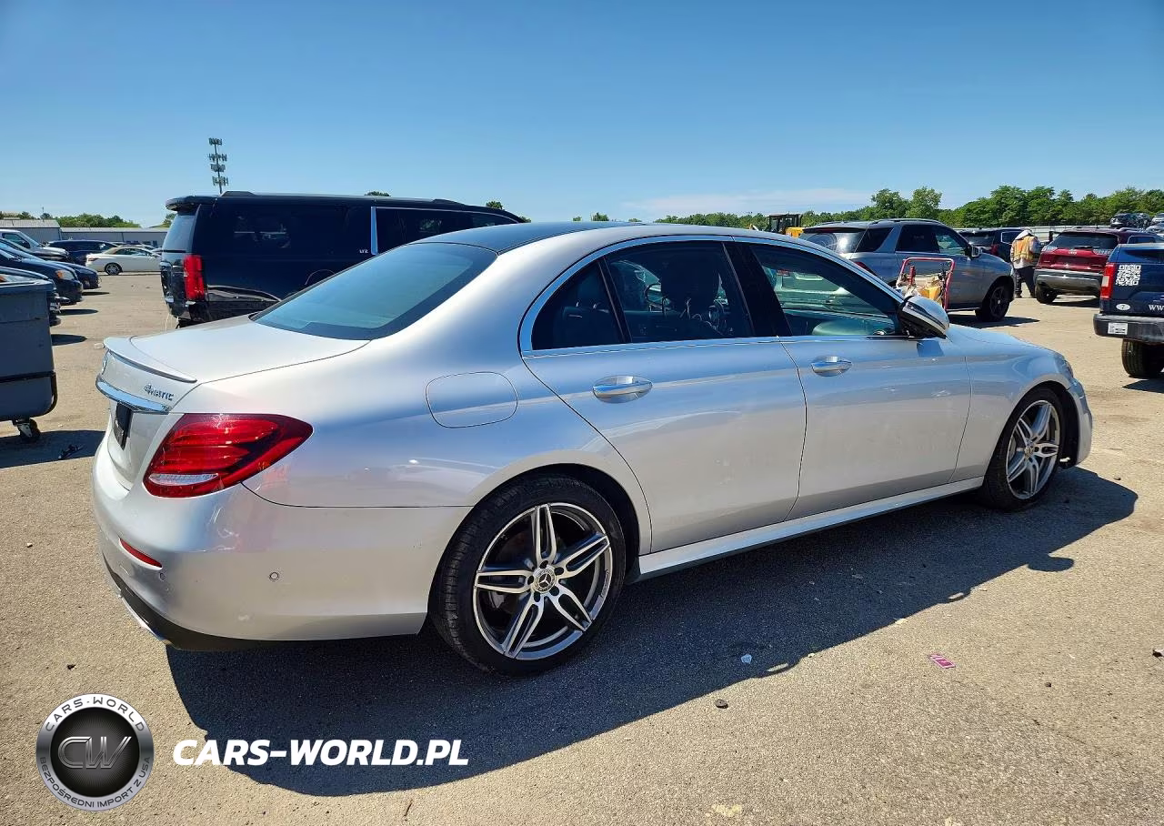 2019 Mercedes-Benz E 300 4Matic VIN:WDDZF4KB2KA558804 - 3
